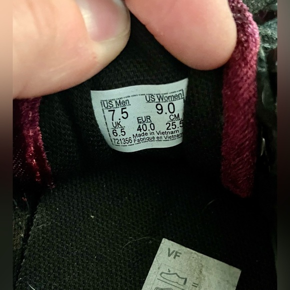 Vans Old Skool Platform Crushed Velvet in Burnt Russet - Picture 4 of 4